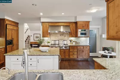 1980 Meadow Rd, Walnut Creek, CA 94595 - Photo 11