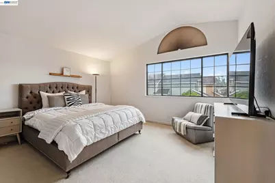 1129 Clarke Ln, Alameda, CA 94502 - Photo 19