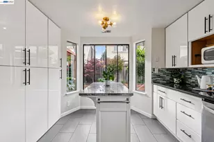 1129 Clarke Ln, Alameda, CA 94502 - Photo 13