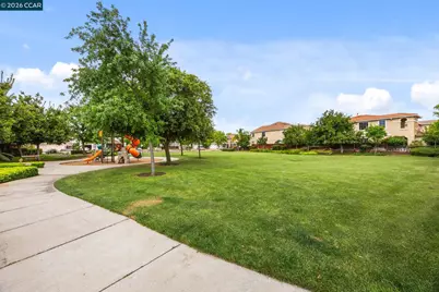 2404 Tamalpais Ave, Brentwood, CA 94513 - Photo 31