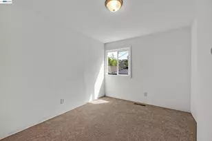 1947 E St, Hayward, CA 94541 - Photo 17