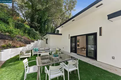 2090 Wrenn, Oakland, CA 94602 - Photo 33