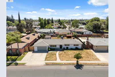 4874 Clinton, Fresno, CA 93703 - Photo 31