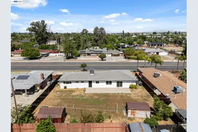 4874 Clinton, Fresno, CA 93703 - Photo 37