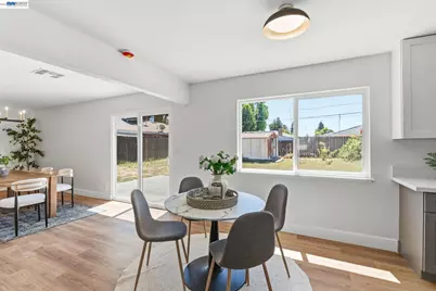 4874 Clinton, Fresno, CA 93703 - Photo 11