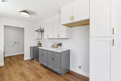 4874 Clinton, Fresno, CA 93703 - Photo 13