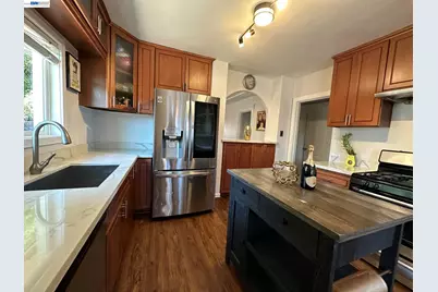 4239 Quigley Pl, Oakland, CA 94619 - Photo 5