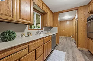 3586 Somerset Ave, Castro Valley, CA 94546 - Photo 17