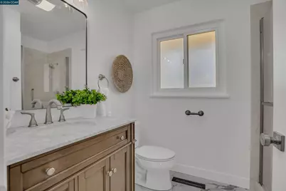 2319 Collins Ave, Pinole, CA 94564 - Photo 25