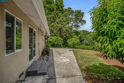 2319 Collins Ave, Pinole, CA 94564 - Photo 27