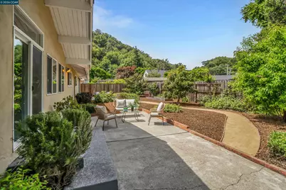 2319 Collins Ave, Pinole, CA 94564 - Photo 29