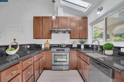 2319 Collins Ave, Pinole, CA 94564 - Photo 17