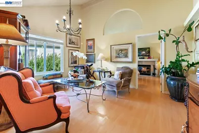 137 Parfait Ln, Alameda, CA 94502 - Photo 11