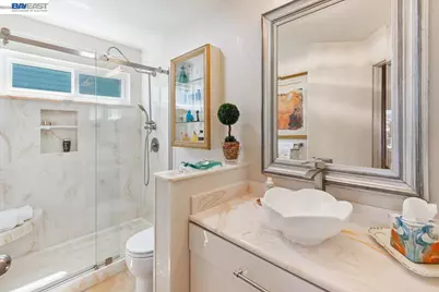 137 Parfait Ln, Alameda, CA 94502 - Photo 25