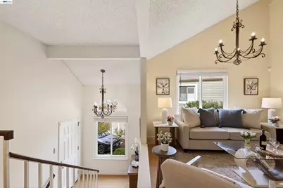 137 Parfait Ln, Alameda, CA 94502 - Photo 9