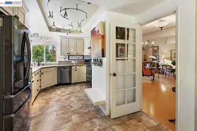 137 Parfait Ln, Alameda, CA 94502 - Photo 17