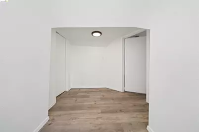 2735 11th St, Oakland, CA 94601 - Photo 23