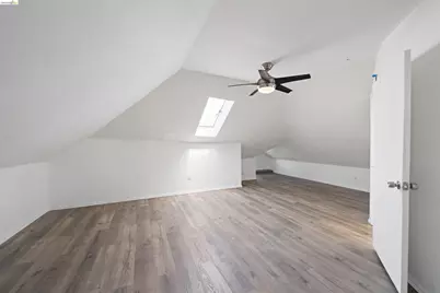 2735 11th St, Oakland, CA 94601 - Photo 27