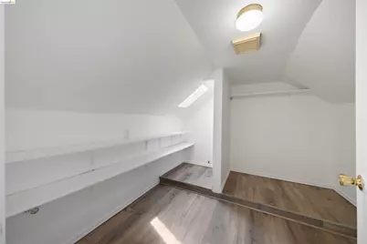 2735 11th St, Oakland, CA 94601 - Photo 29