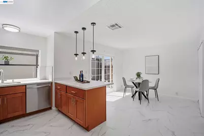 4388 Planet Cir, Union City, CA 94587 - Photo 13