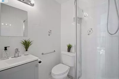 4388 Planet Cir, Union City, CA 94587 - Photo 29