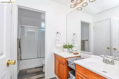 150 Trenton Cir, Pleasanton, CA 94566 - Photo 27