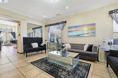 3209 Beretania Way, Sacramento, CA 95834 - Photo 5