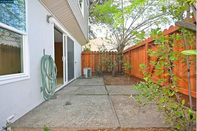 1409 Bel Air Dr #A, Concord, CA 94521 - Photo 7