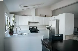 1909 Strasbourg Ln, Antioch, CA 94509 - Photo 11