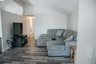 1909 Strasbourg Ln, Antioch, CA 94509 - Photo 13