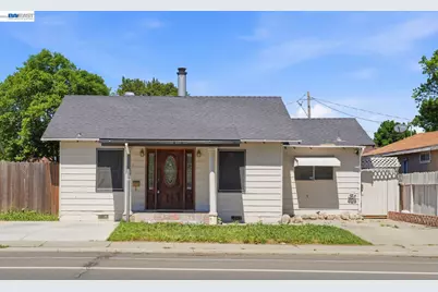 315 M St, Patterson, CA 95363 - Photo 1