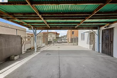 1829 22nd St, Oakland, CA 94606 - Photo 21