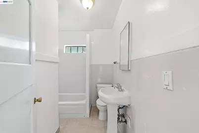 1829 22nd St, Oakland, CA 94606 - Photo 37