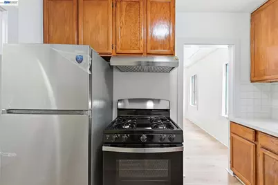 1829 22nd St, Oakland, CA 94606 - Photo 33