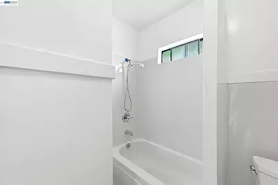 1829 22nd St, Oakland, CA 94606 - Photo 35