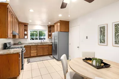 236 Plum, Vacaville, CA 95688 - Photo 9