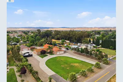 11378 Mountain View Rd, Tracy, CA 95376 - Photo 57