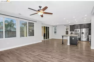 8461 Pinehollow Cir, Discovery Bay, CA 94505 - Photo 9