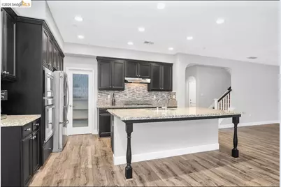 8461 Pinehollow Cir, Discovery Bay, CA 94505 - Photo 15