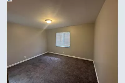 378 Acacia St, Fairfield, CA 94533 - Photo 7