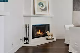 3058 Polk St, San Francisco, CA 94109 - Photo 11