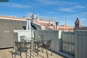 3058 Polk St, San Francisco, CA 94109 - Photo 23