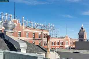 3058 Polk St, San Francisco, CA 94109 - Photo 41