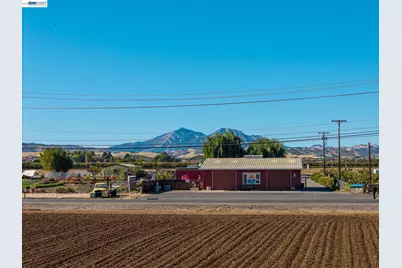 2017 Walnut Blvd, Brentwood, CA 94513 - Photo 17