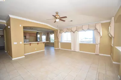 5776 Saint Andrews Dr, Stockton, CA 95219 - Photo 11