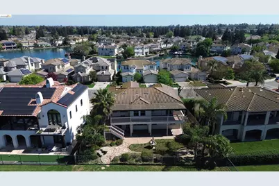 5776 Saint Andrews Dr, Stockton, CA 95219 - Photo 47