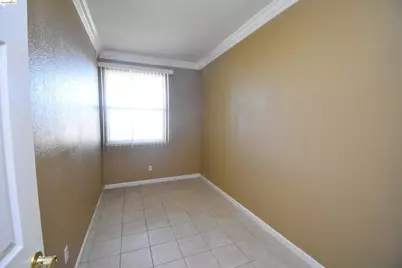 5776 Saint Andrews Dr, Stockton, CA 95219 - Photo 15