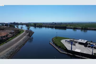 5776 Saint Andrews Dr, Stockton, CA 95219 - Photo 41