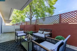 2005 Pleasant Valley Ave, Oakland, CA 94611 - Photo 33