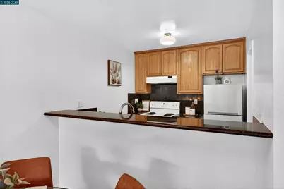 2005 Pleasant Valley Ave #103, Oakland, CA 94611 - Photo 23